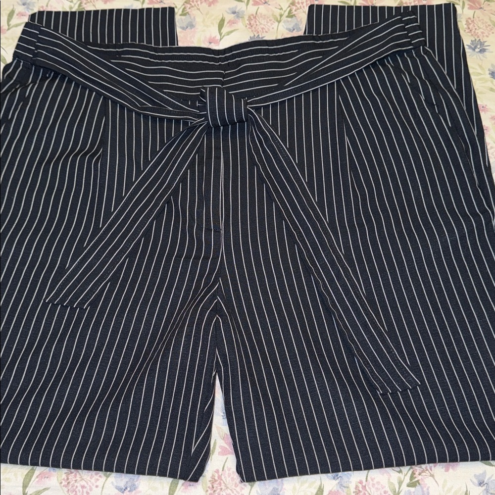 TOMMY HILFIGER Navy Pinstripe Tie Front High Rise Slacks Career Size L - Picture 1 of 14